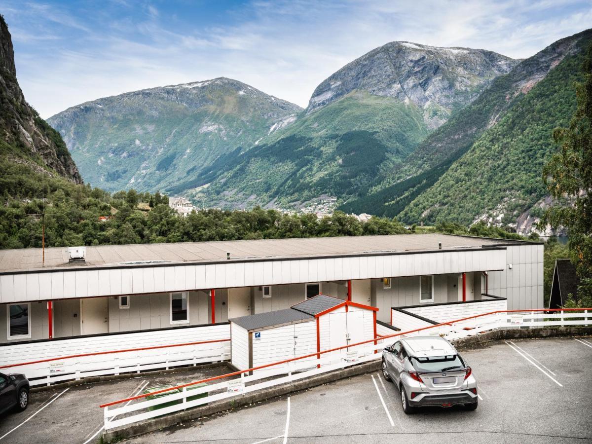Trolltunga Hostel Tyssedal Eksteriør billede